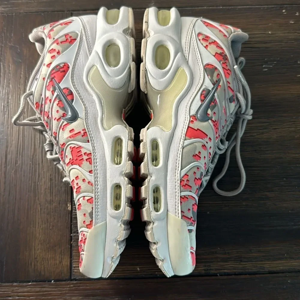 Nike WMNS AIR MAX PLUS C 'GUNSMOKE' sz7
